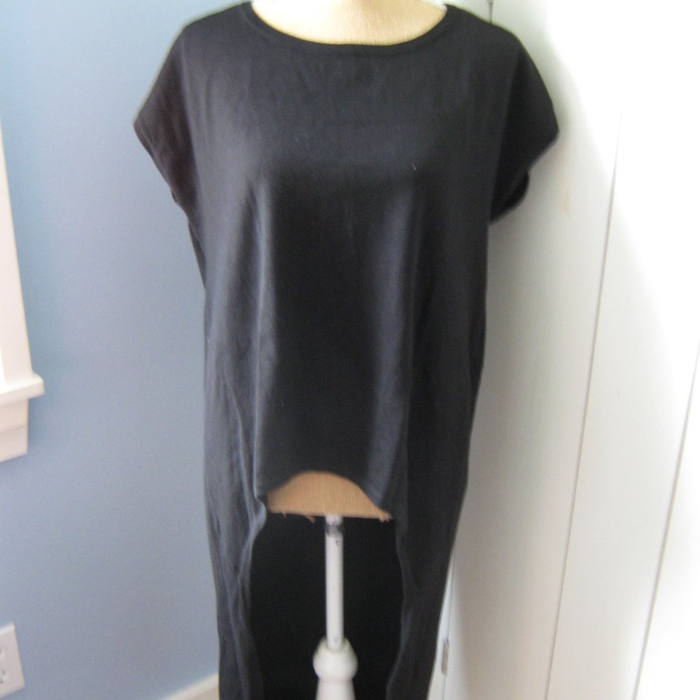 Black Cyrus Hi/Low Sweater